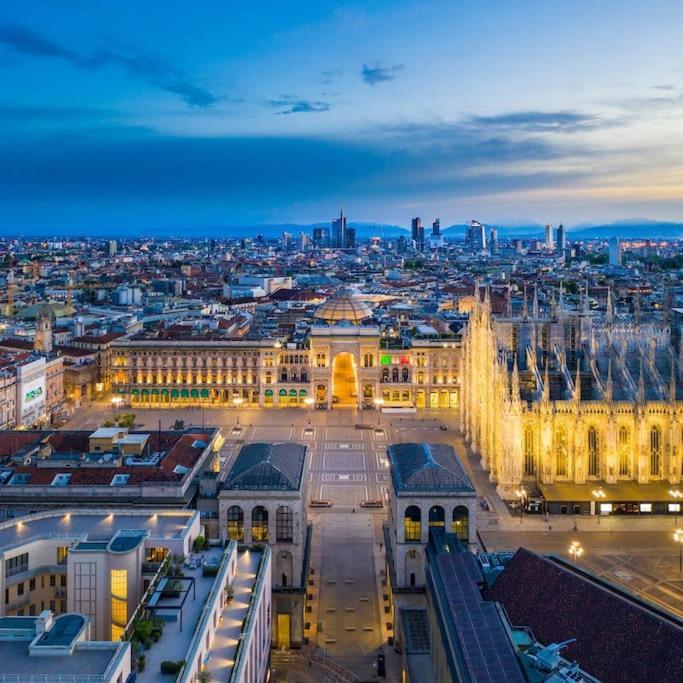 Duomo 10 Min Luxury • Terrazzo • Wi-Fi • Netflix Daire Milano Dış mekan fotoğraf